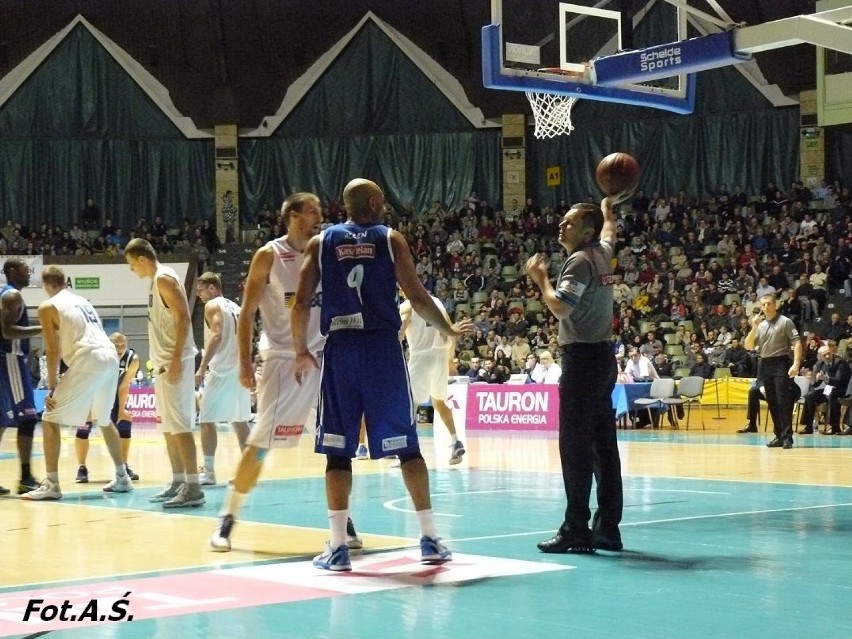 PBG Basket Poznań-Anwil 64-78