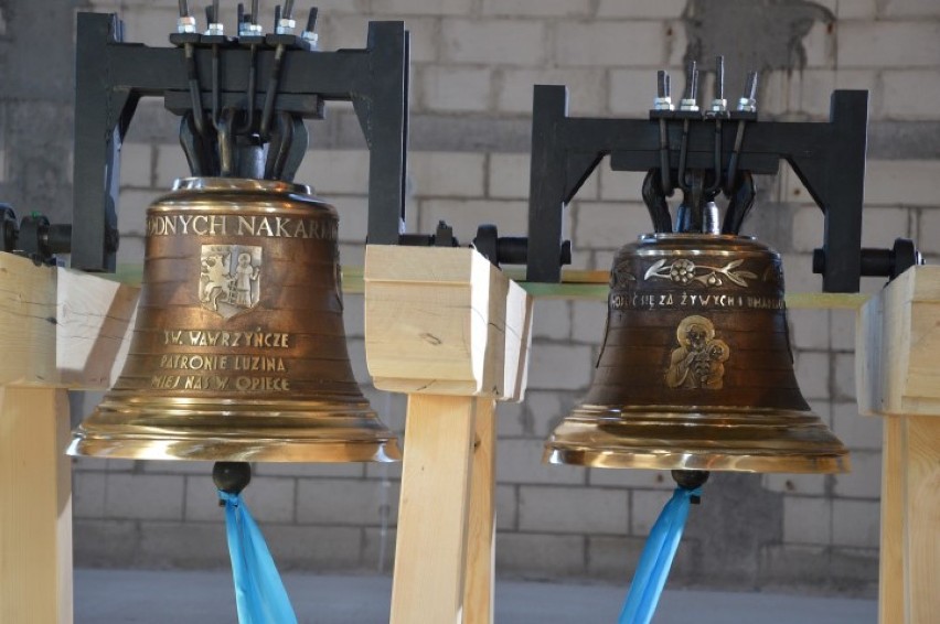 Poświęcenie dzwonów w parafii Matki Bożej Różańcowej w...