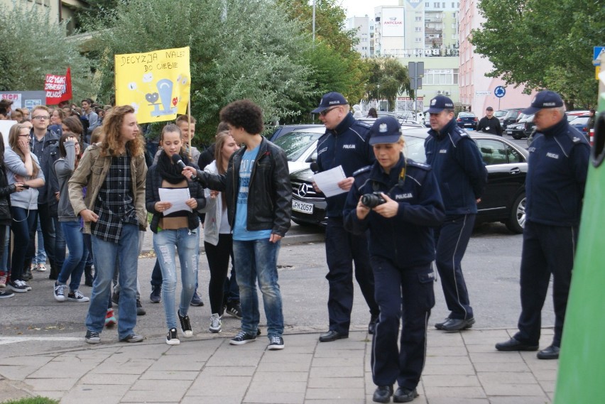 Policja w Kaliszu zainaugurowała program "Dopalacze niszczą...