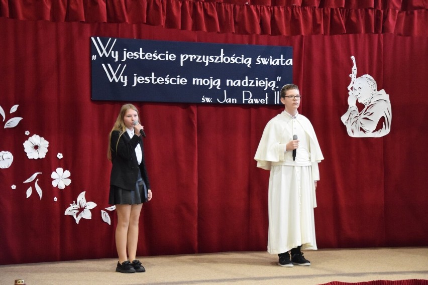 SP w Drohojowie obchodziła jubileusz 10-lecia nadania jej...
