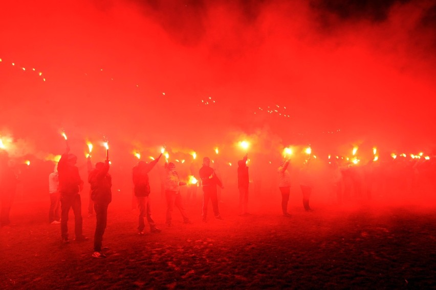 Częstochowa: Pielgrzymka kibiców. Zdjęcia z 2013 roku