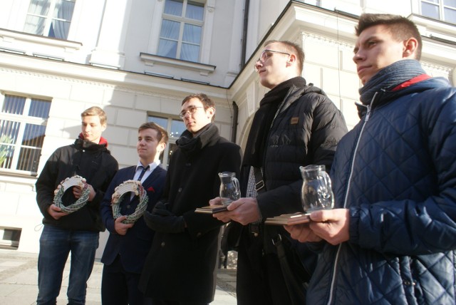 Koliber Kalisz podsumowuje 2019 rok. Kto zasłużył sobie na dzbanek, a kto na wianek?