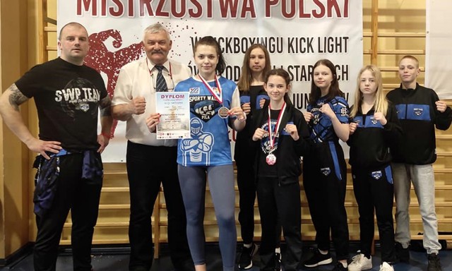 Podczas Mistrzostw Polski Kadetów i Juniorów w kickboxingu.ekipa Sportów Walki Piła wywalczyła dwa medale: złoty i brązowy