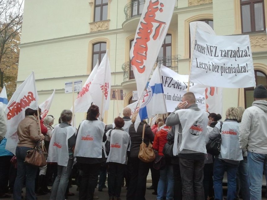Wrocław: Demonstracja Solidarności pod NZF-em (ZDJĘCIA)