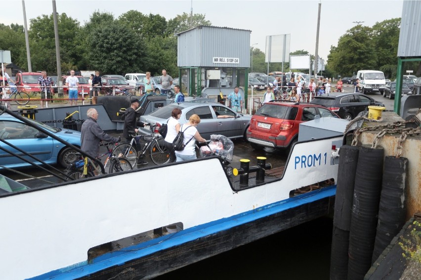 Ostatnia przeprawa promem z Nowego Portu do Twierdzy Wisłoujście [ROZKŁAD, BILETY]