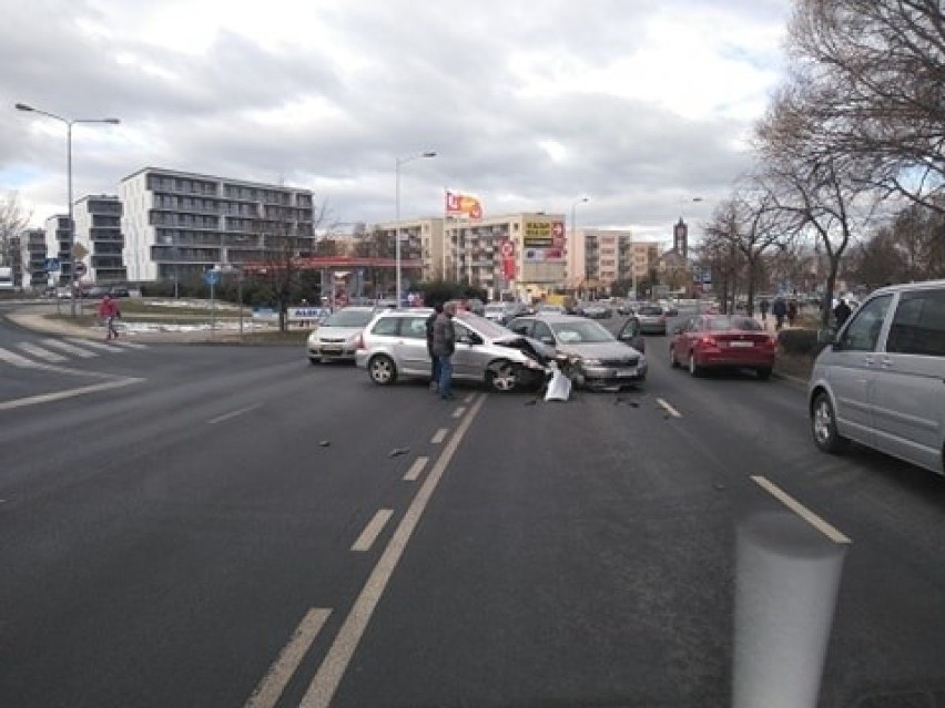 W sobotę 9 lutego przed południem doszło do zderzenia dwóch...