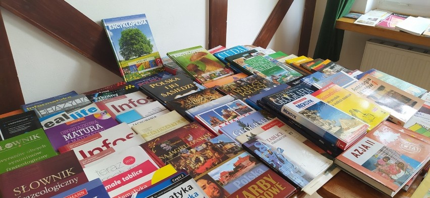 Podczas kiermaszu książek w Wąbrzeskim Domu Kultury można...