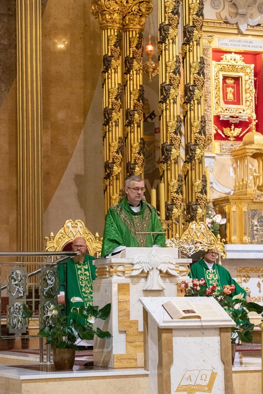 Jubileuszowa XXX Krajowa Pielgrzymka Sołtysów w Licheniu. Swoje  świętowanie postanowili połączyć z pomocą naszym wschodnim sąsiadom