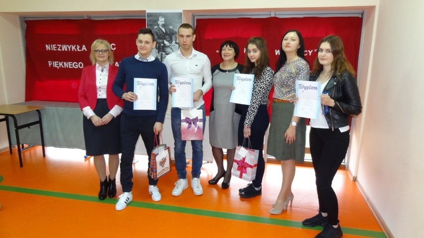 Uczniowie z Klimontowa rywalizowali w czytaniu Sienkiewicza