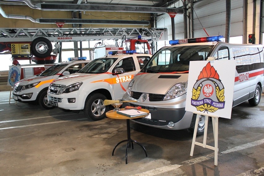 Głogów: Nowe auta dla strażaków (Foto)