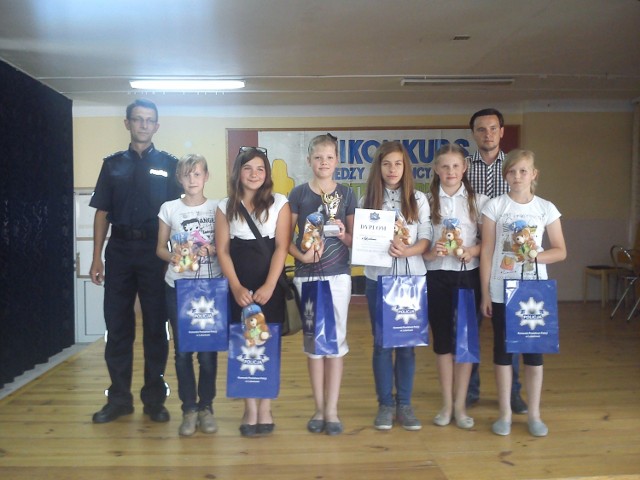 Zwycięzcy konkursu - drużyna Szkoły Podstawowej w Skrobowie.