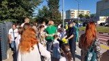 Uczniowie szkoły mundurowej wraz z policjantami edukują najmłodszych [ZDJĘCIA]