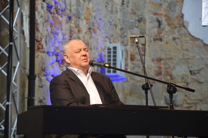 Stanisław Sojka zaśpiewał „Tolerancję” za kratami w Nowym Wiśniczu