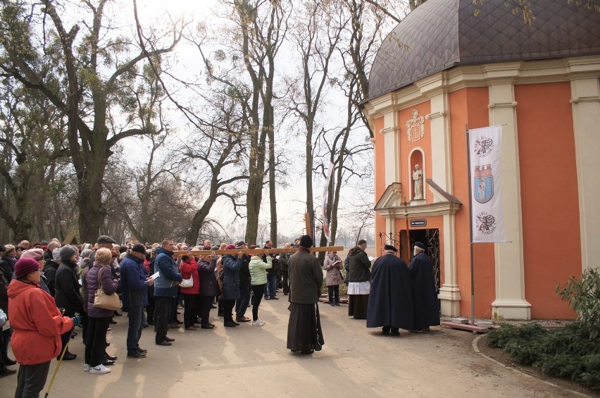 Rozpoczął się Wielki Post. W każdy piątek Franciszkanie...