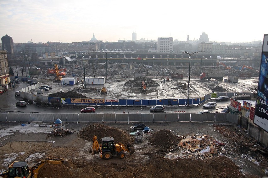 Katowice: plac Szewczyka w trakcie przebudowy