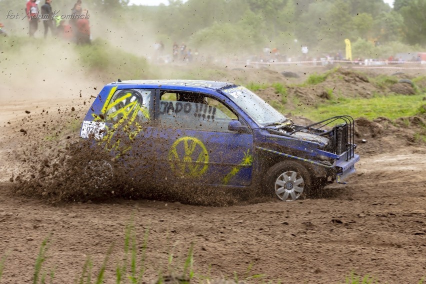 Wrak Race w Prabutach! Zobaczcie, jak było na wyścigu wraków [ZDJĘCIA]