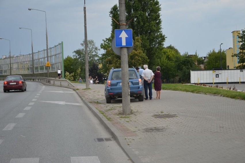 Wypadek przy wjeździe na wiadukt w Skierniewicach