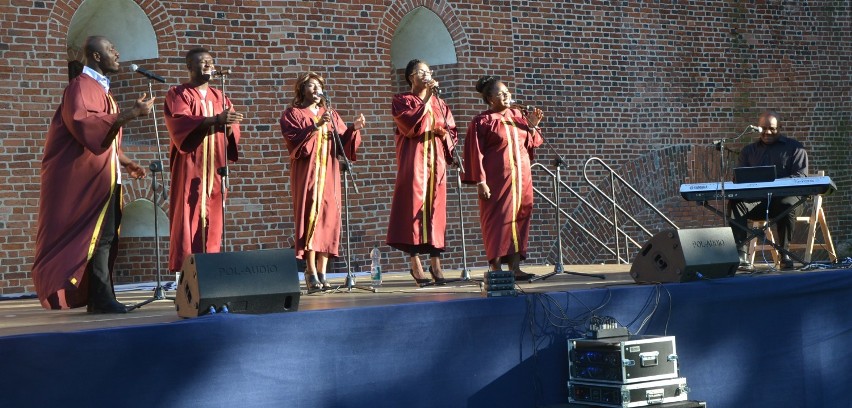 Zespół Peter Mante's Gospel Project zaśpiewał przy malborskim zamku [FILM i ZDJĘCIA]