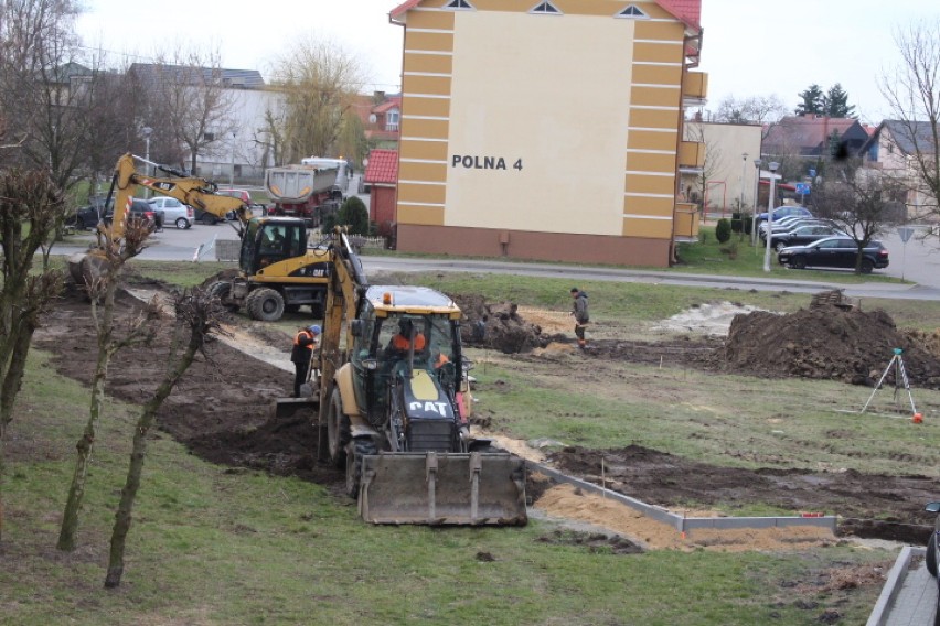 Budują nowy parking przy ulicy Objezdnej i Polnej w Radziejowie [zdjęcia]