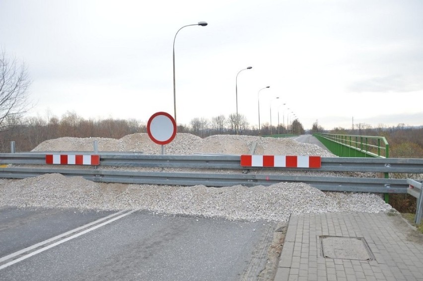 Tarnów. Na remont mostu na Dunajcu w Ostrowie powiat dostał z województwa milion złotych