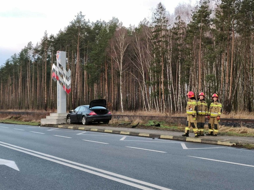 Wypadek na wjeździe do Kostrzyna. Jedna osoba trafiła do szpitala