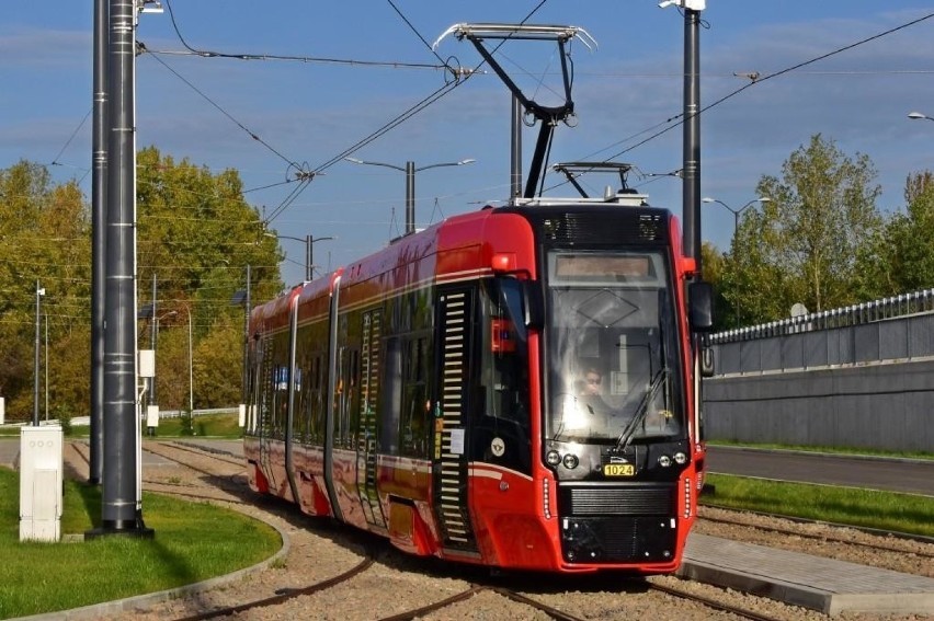 Tramwaje Śląskie: nowe wagony z Pesy już jeżdżą po torach. Niebawem konkurs na imię dla nowych wozów