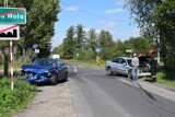 Wypadek na skrzyżowaniu Opiesińskiej i Klonowej. Zderzyły się trzy auta - aktualizacja [zdjęcia]