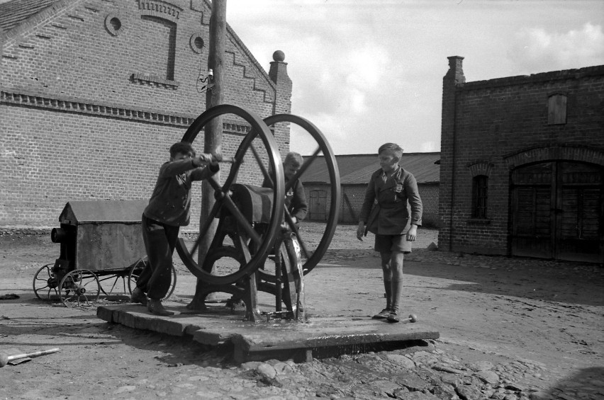 Sieradz i okolice 80 lat temu