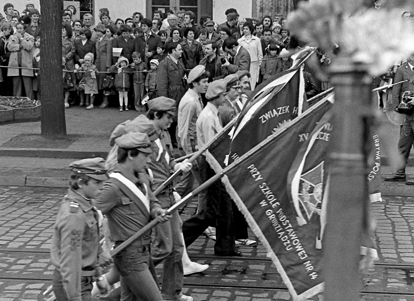 Tak wyglądały obchody 1 Maja, Święta Pracy, w Grudziądzu 50 lat temu. Zobacz archiwalne zdjęcia 