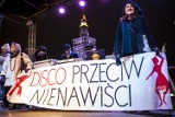 Międzynarodowy Strajk Kobiet Warszawa 2019. Polityczne hasła i taniec na Rondzie Dmowskiego. DJ Wika porwała tłumy [ZDJĘCIA]