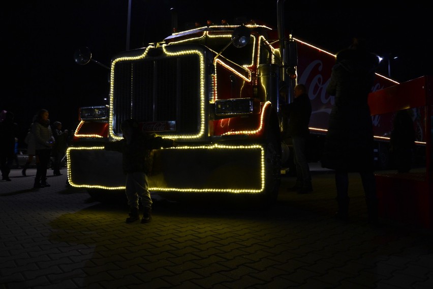 Świąteczna ciężarówka Coca-Coli w Zielonej Górze
