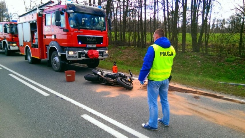 Wypadek przed Bezledami. Zginał motocyklista