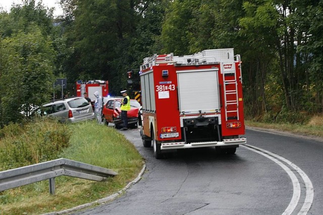 Kolizja drogowa na ul. Kamiennogórskiej w Boguszowie-Gorcach