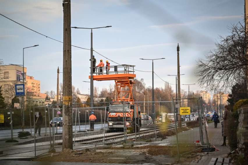 Kolejny etap modernizacji linii tramwajowej ZDJĘCIA