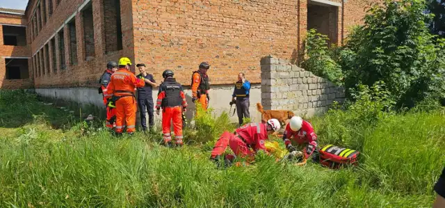 Strażacy z Wałbrzycha i ratownicy z Wrocławia wzięli udział w dużych ćwiczeniach na Ukrainie na wypadek ataku rakietowego