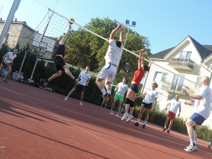 Turniej siatkówki na Orliku