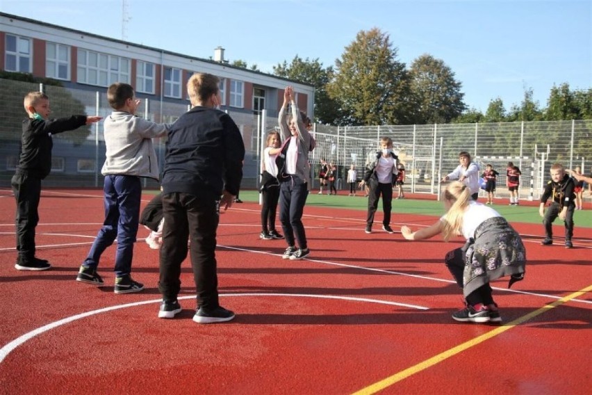Będą  budowane kolejne wielofunkcyjne boiska przy chełmskich szkołach  