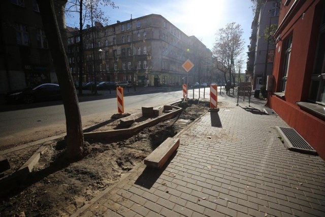Ulica Mickiewicza w Bytomiu nabiera dawnego blasku. Mieszkańcy długo czekali na tę inwestycję.