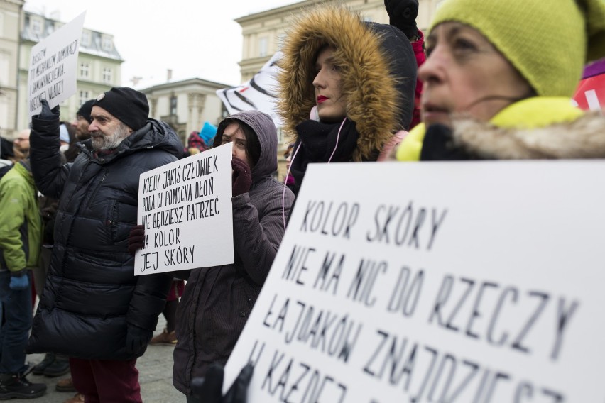 Kraków. Przez miasto przeszedł Antyfaszystowski Marsz [ZDJĘCIA]