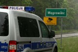 Przed policją chował się w tapczanie, próbując uciec pogryzł ekspedientkę, przestępcy, którzy zgubili siostrę. To wydarzyło się w Wągrowcu