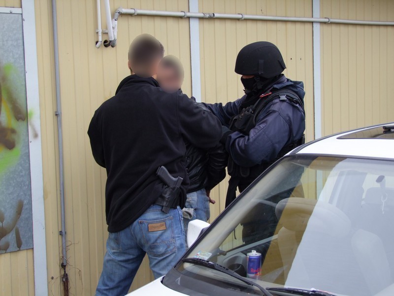 Sutenerzy w Poznaniu: Policjanci zatrzymali 5 osób