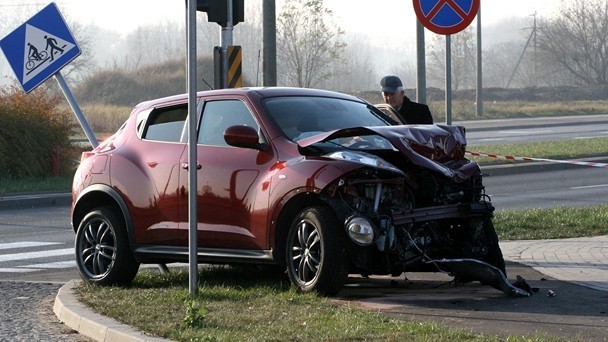 Tragiczny wypadek koło Castoramy w Toruniu. Śmierć poniósł Marek Wakarecy (zdjęcia i wideo)