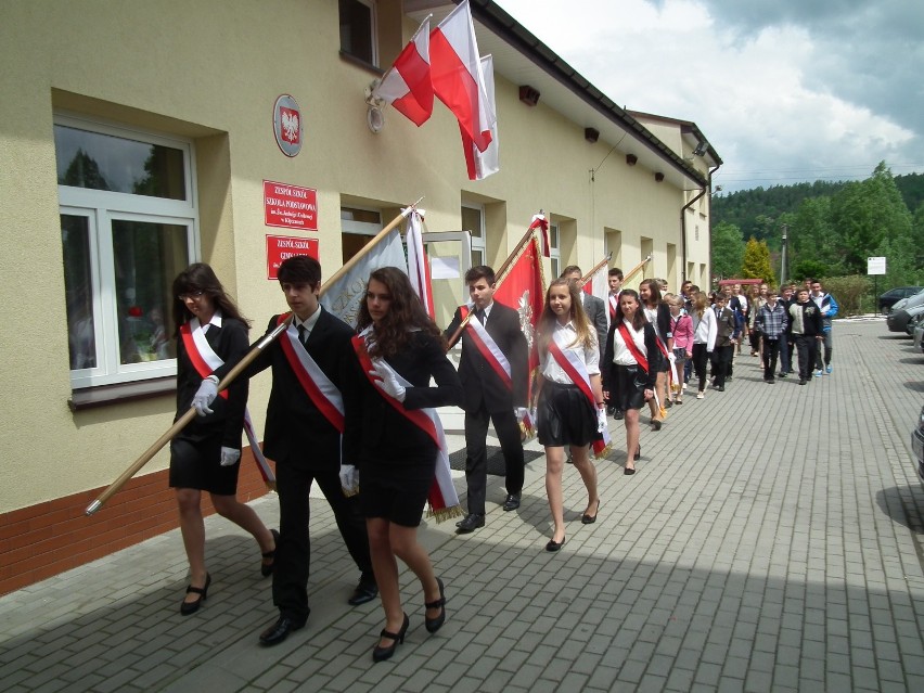 110 lat szkoły w Klęczanach