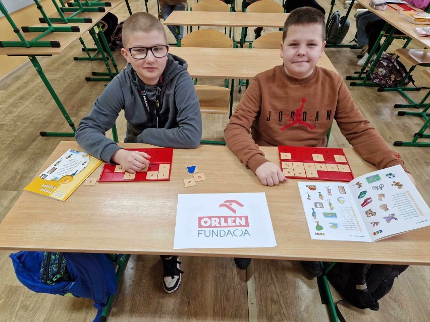 Szkoła Podstawowa w Kąkolewie realizuje projekt “Z językiem angielskim w tle”