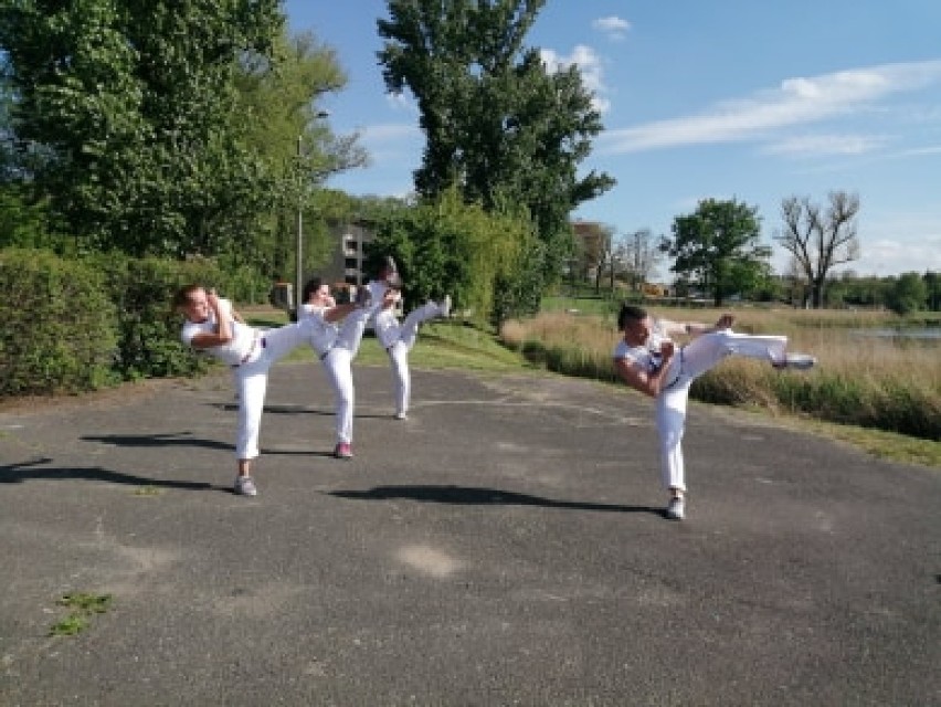 Trening na świeżym powietrzu z Capoeira Gniezno  [FOTO, FILM]