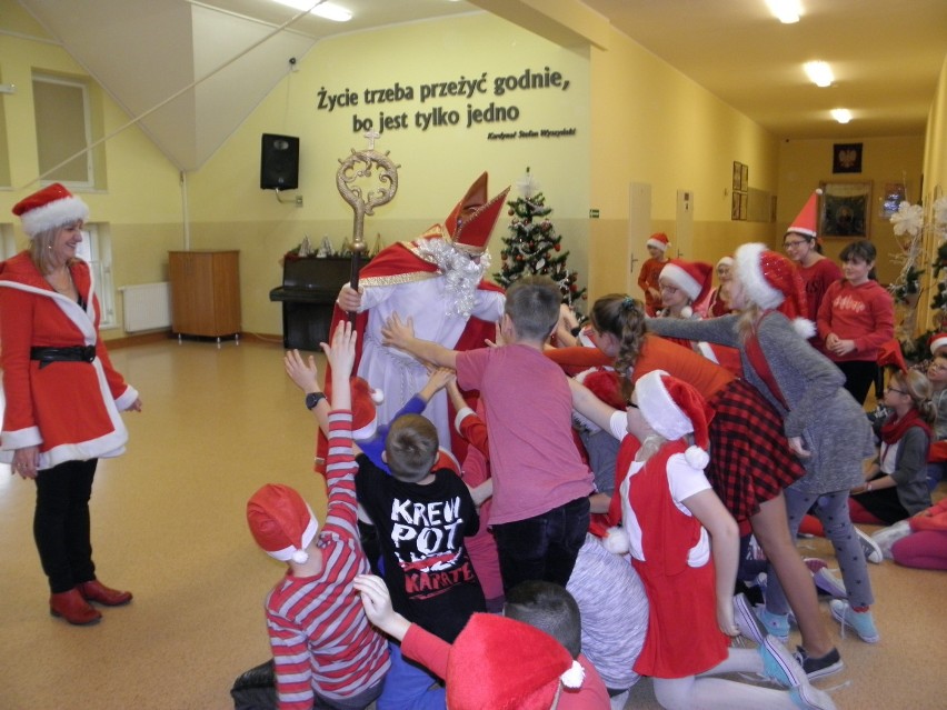 Mikołaj w Somoninie - w szkołach i przedszkolach