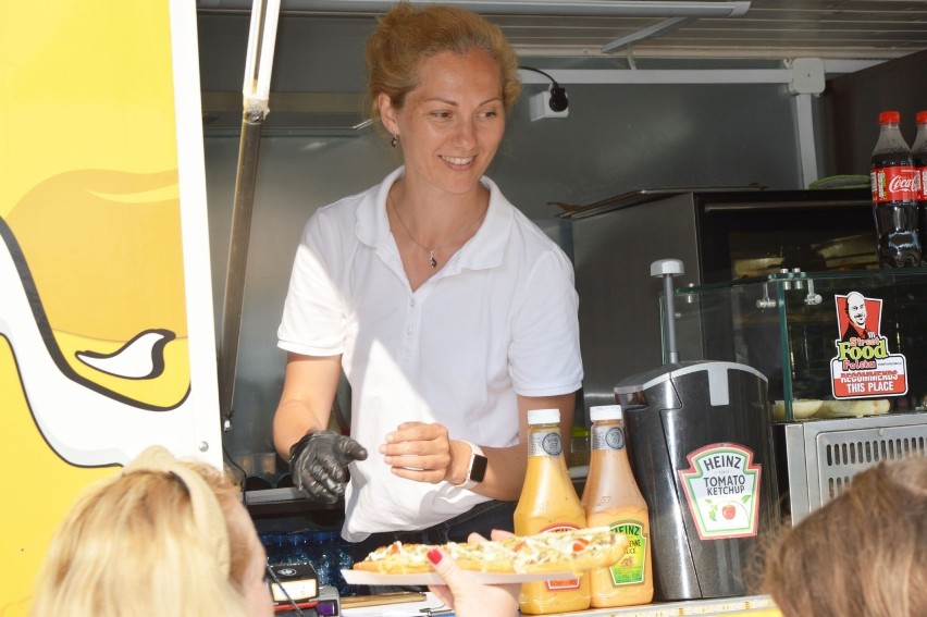 Street Food Festival w Skarżysku, dzień I. Ludzie tańczyli "Jerusalema dance" dla chorej Elizy (ZDJĘCIA, WIDEO)