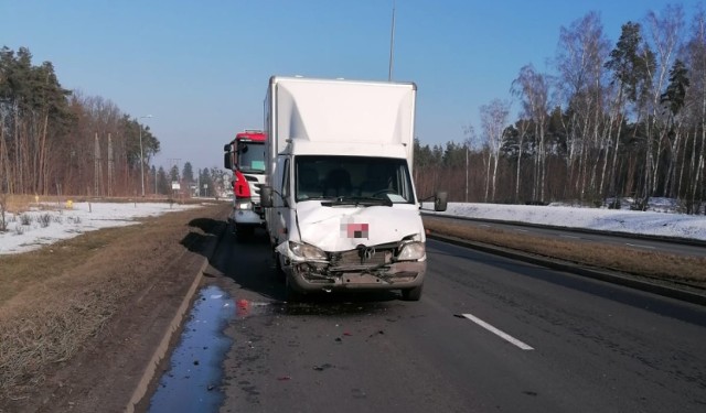 Na trasie średnicowej w Grudziądzu zderzyły się trzy pojazdy