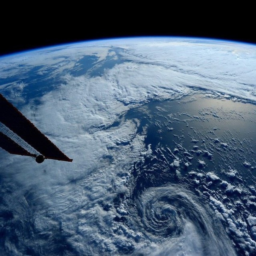 Zdjęcie burzy nad Alaską. ESA/NASA/Terry Virts