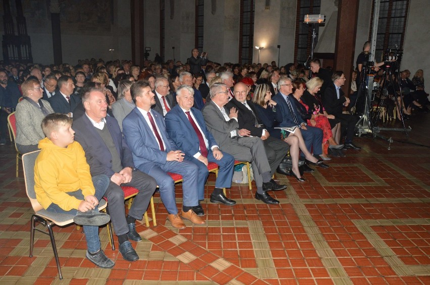 Malbork. Mistrzowie Mowy Polskiej 2019 wybrani w zamku [ZDJĘCIA]. Mieszkanka Malborka wśród laureatów